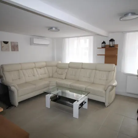 - 4-zimmer-haus - 6 Personen * ماينتس