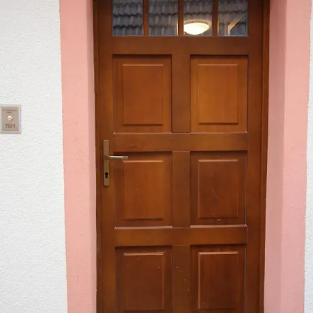 - 4-zimmer-haus - 6 Personen Apartment Mainz