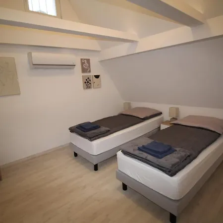 - 4-zimmer-haus - 6 Personen ماينتس