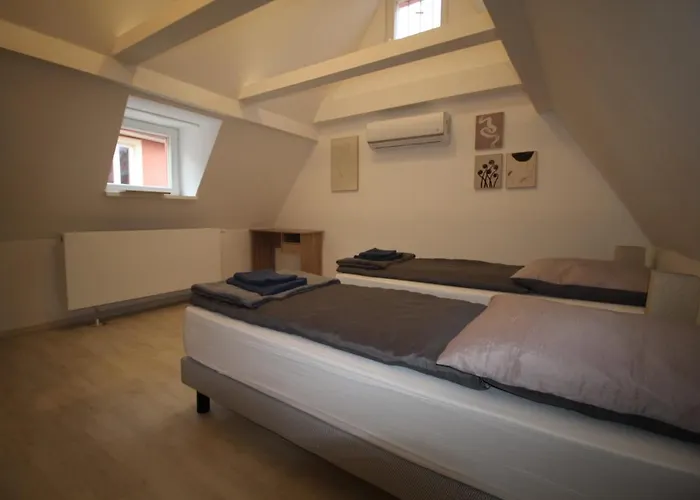 - 4-zimmer-haus - 6 Personen Mainz