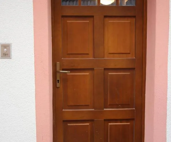 - 4-zimmer-haus - 6 Personen Apartment Mainz